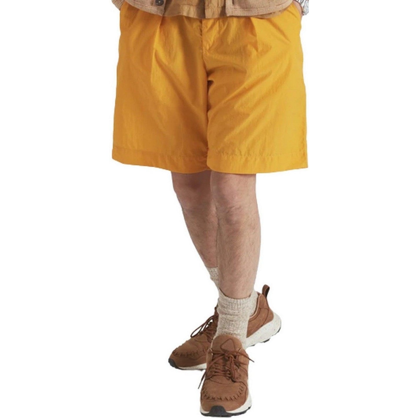 Pantalones cortos de hombre Universal Works - Pantalón corto de chándal plisado - Naranja