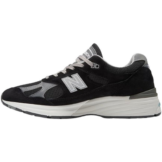 New Balance Unisex Sneaker - Lifestyle Shoe - Unisex - Black