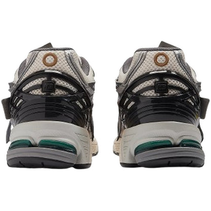 Sneaker Unisex New Balance - Scarpa Lifestyle - Argento
